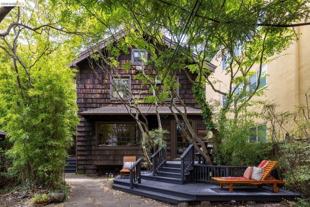 2633 Regent St, Berkeley, CA 94704