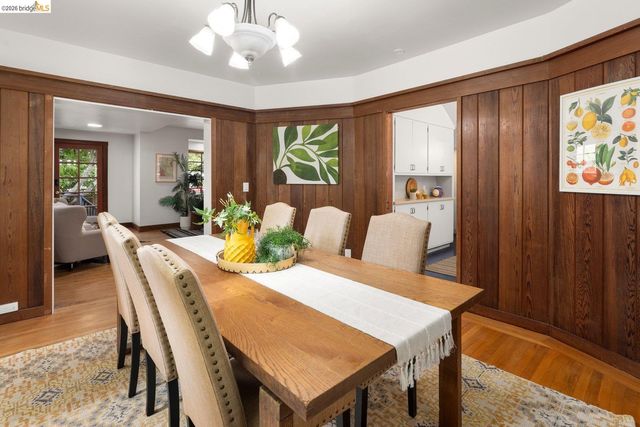 2633 Regent St, Berkeley, CA 94704