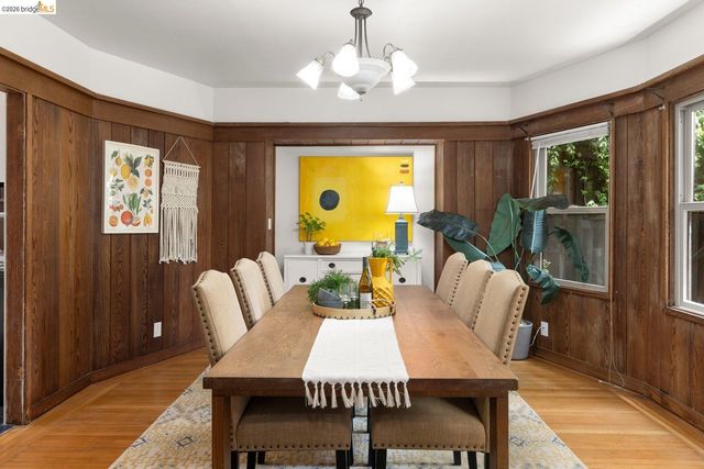 2633 Regent St, Berkeley, CA 94704