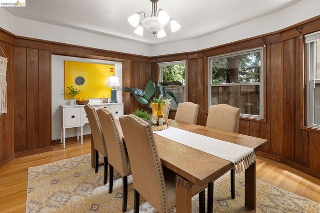 2633 Regent St, Berkeley, CA 94704