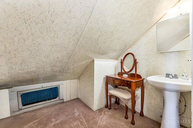 5703 Cedar Street, Elmwood Place, OH 45216