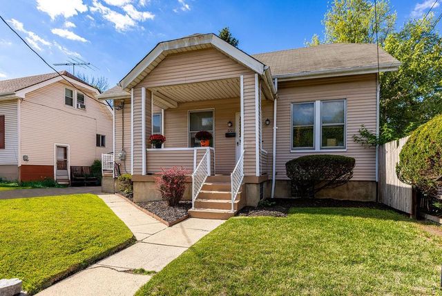 5703 Cedar Street, Elmwood Place, OH 45216