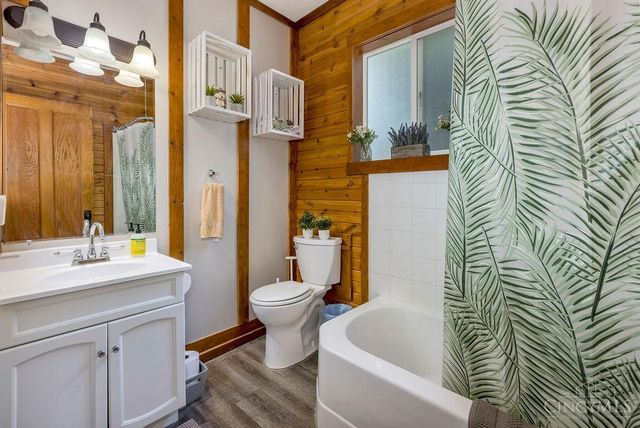 5703 Cedar Street, Elmwood Place, OH 45216