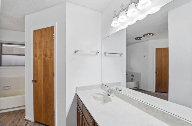 3021 Mossy Oak Lane, Bedford, TX 76021