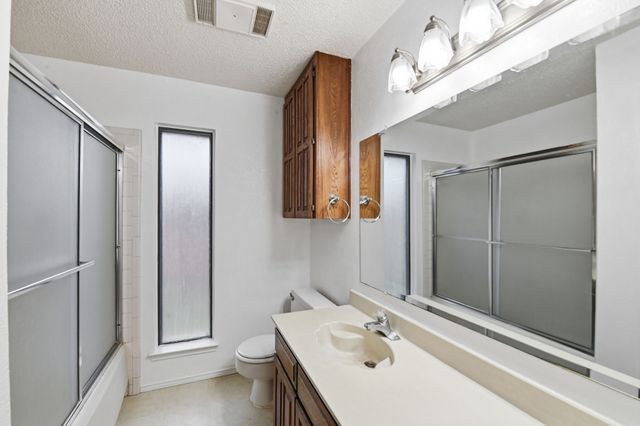 3021 Mossy Oak Lane, Bedford, TX 76021