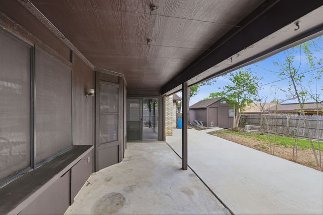 3021 Mossy Oak Lane, Bedford, TX 76021