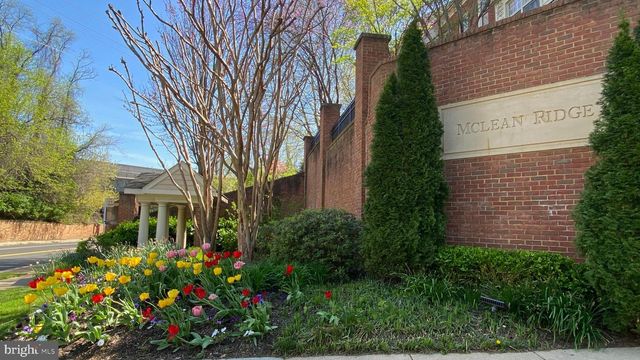 7449 CARRIAGE HILLS DR, Mclean, VA 22102