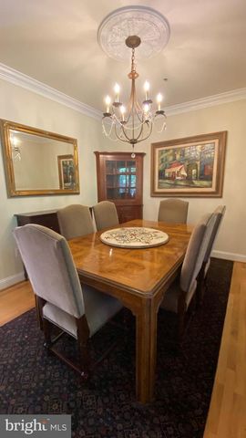 7449 CARRIAGE HILLS DR, Mclean, VA 22102