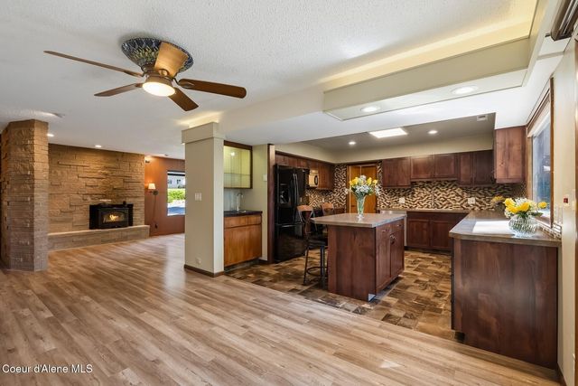 1023 N Crestline Dr, Coeur D'alene, ID 83814