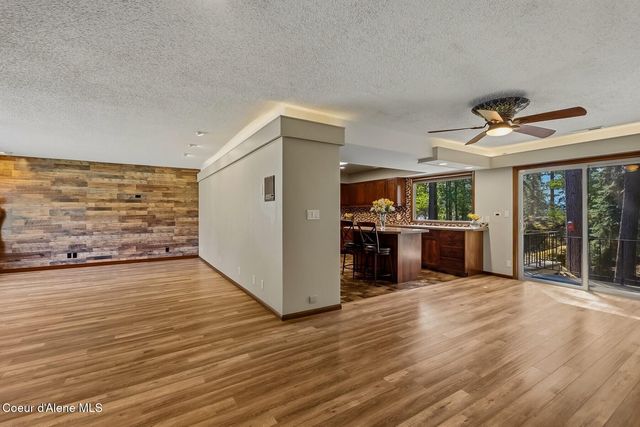 1023 N Crestline Dr, Coeur D'alene, ID 83814