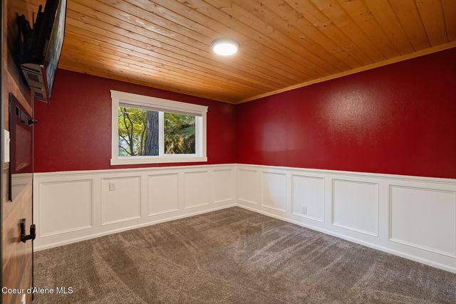 1023 N Crestline Dr, Coeur D'alene, ID 83814
