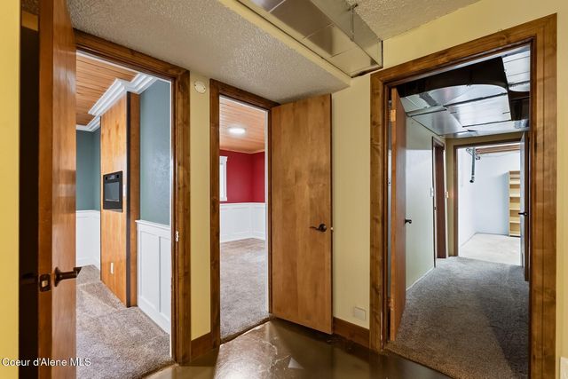 1023 N Crestline Dr, Coeur D'alene, ID 83814