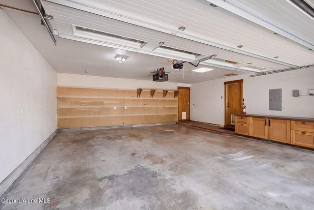 1023 N Crestline Dr, Coeur D'alene, ID 83814