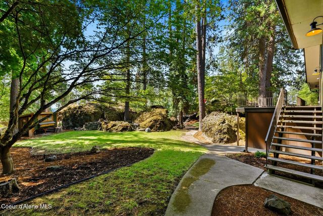 1023 N Crestline Dr, Coeur D'alene, ID 83814
