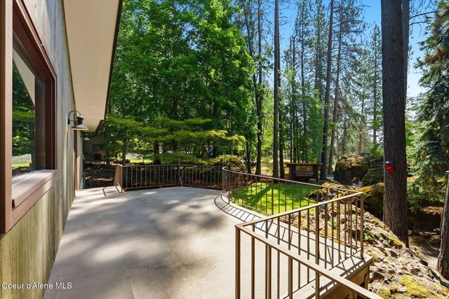 1023 N Crestline Dr, Coeur D'alene, ID 83814