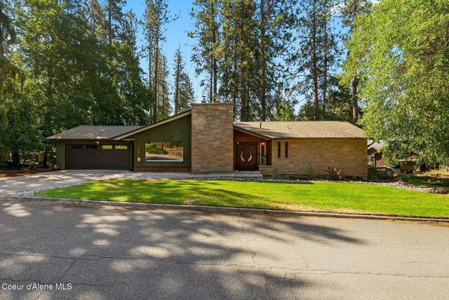 1023 N Crestline Dr, Coeur D'alene, ID 83814