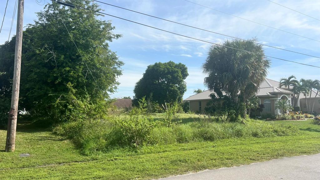 3291 SW Mcmullen Street, Port St Lucie, FL 34953
