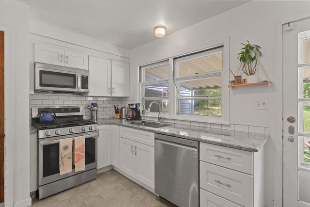 851 Mt Pleasant Avenue, Ann Arbor, MI 48103