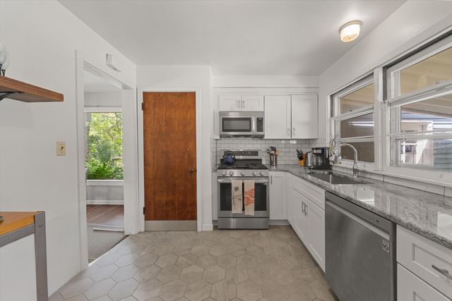 851 Mt Pleasant Avenue, Ann Arbor, MI 48103