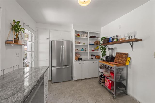 851 Mt Pleasant Avenue, Ann Arbor, MI 48103