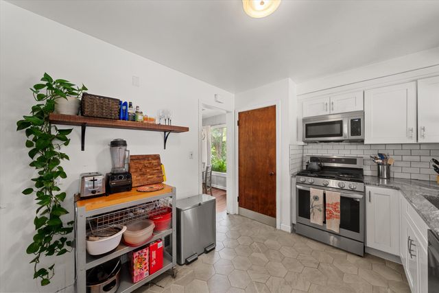 851 Mt Pleasant Avenue, Ann Arbor, MI 48103