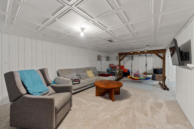 851 Mt Pleasant Avenue, Ann Arbor, MI 48103