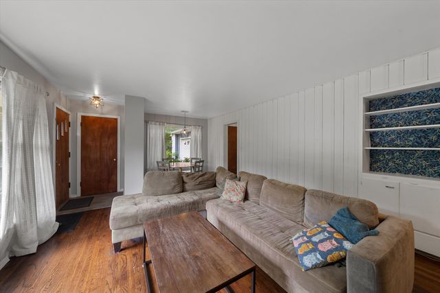 851 Mt Pleasant Avenue, Ann Arbor, MI 48103