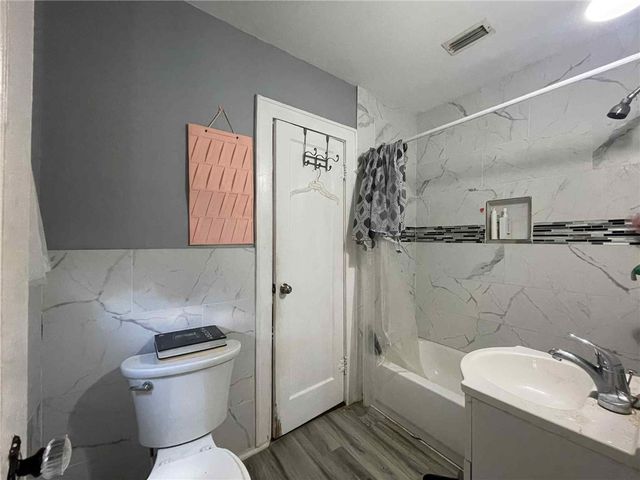 401 E 6th St, Bishop, TX 78343