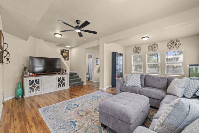 9 7th St NW, Minot, ND 58703