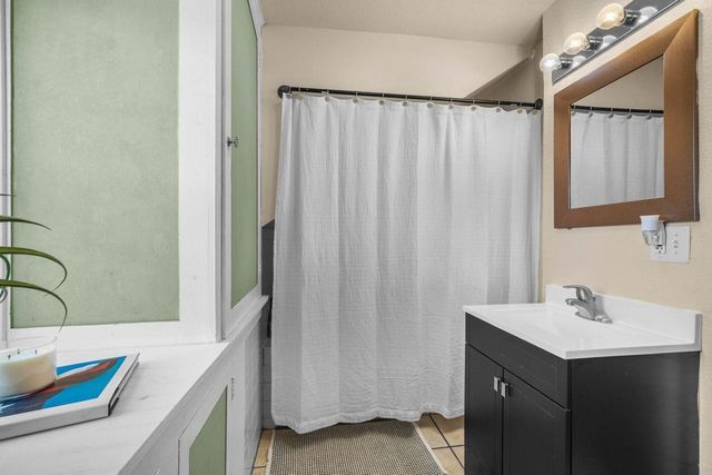 9 7th St NW, Minot, ND 58703