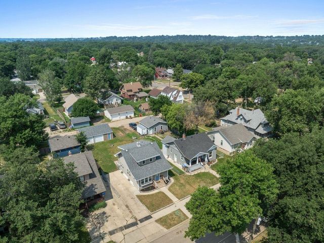 9 7th St NW, Minot, ND 58703