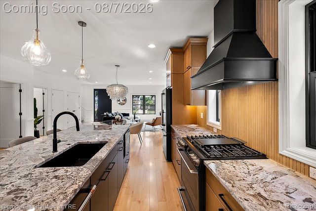 1935 Brookwood Avenue, Royal Oak, MI 48073
