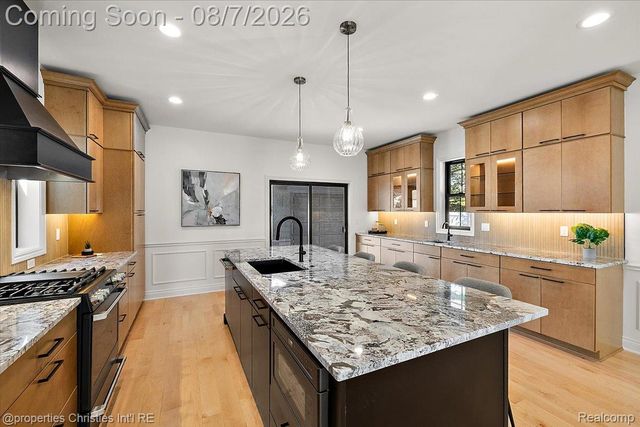 1935 Brookwood Avenue, Royal Oak, MI 48073