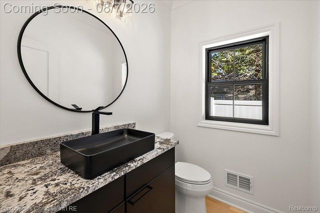1935 Brookwood Avenue, Royal Oak, MI 48073