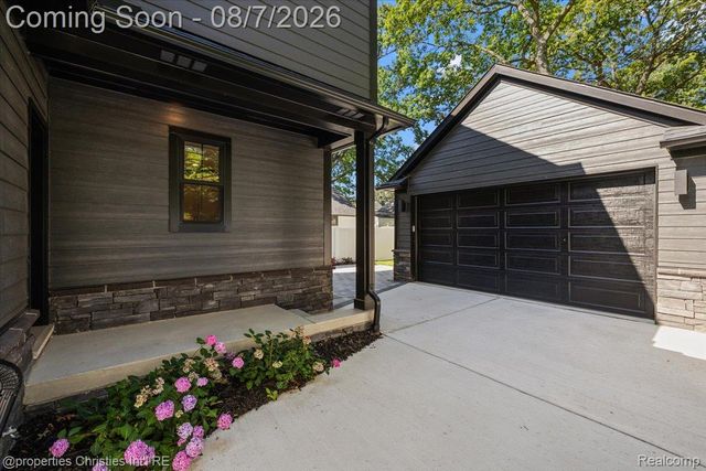 1935 Brookwood Avenue, Royal Oak, MI 48073