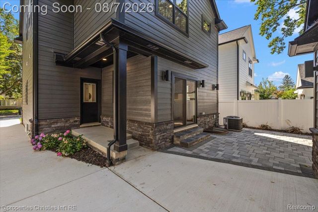 1935 Brookwood Avenue, Royal Oak, MI 48073