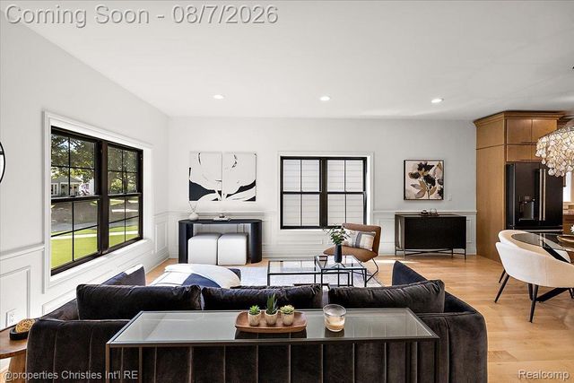 1935 Brookwood Avenue, Royal Oak, MI 48073