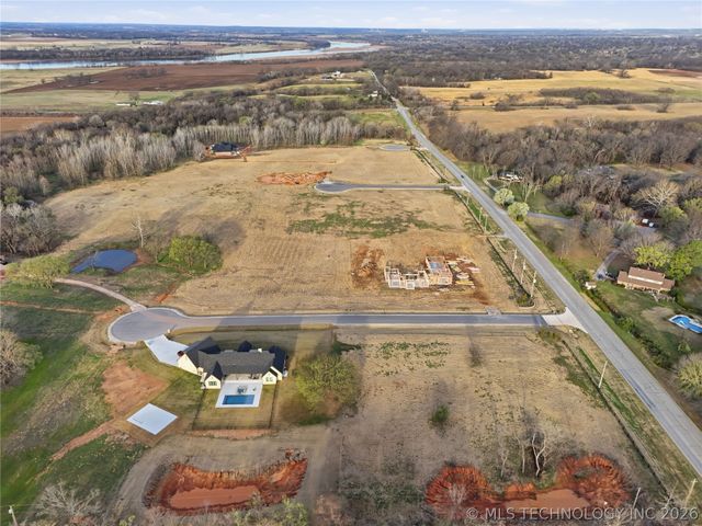 14188 S 201st East Avenue, Broken Arrow, OK 74014