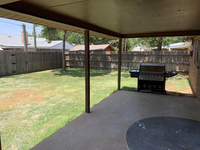 5201 15th Street, Lubbock, TX 79416