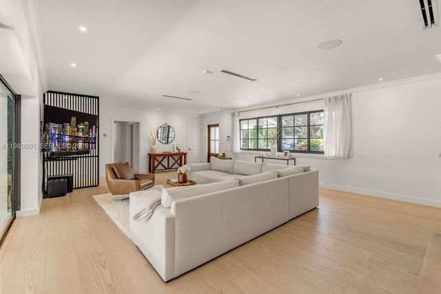 1415 Sorolla Ave, Coral Gables, FL 33134