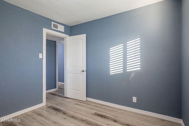 5001 DEBEERS Drive, El Paso, TX 79924