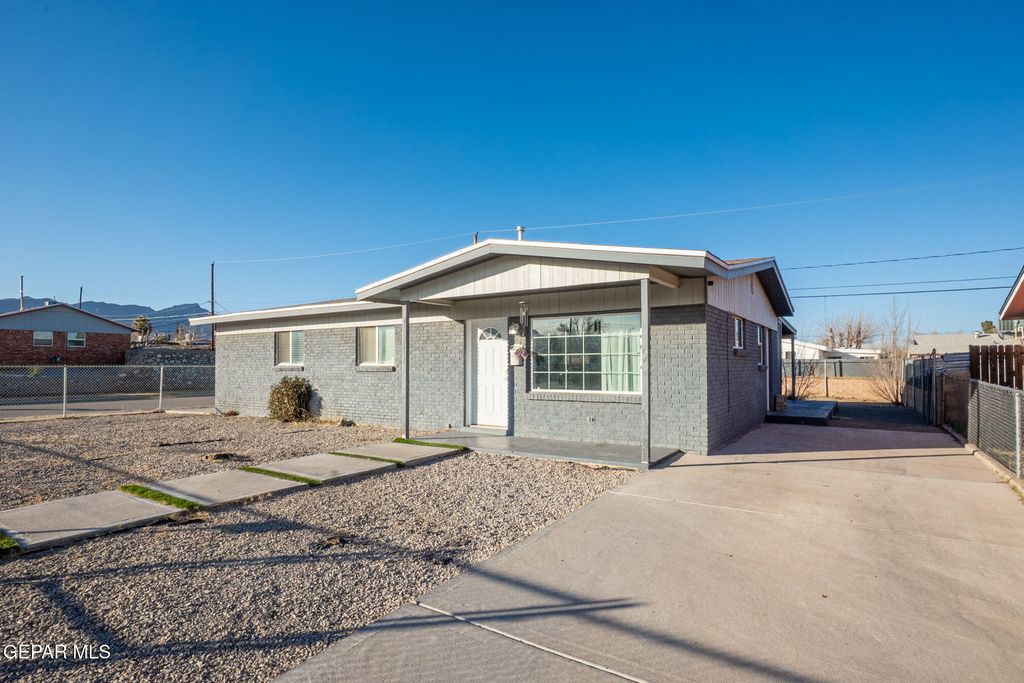 5001 DEBEERS Drive, El Paso, TX 79924