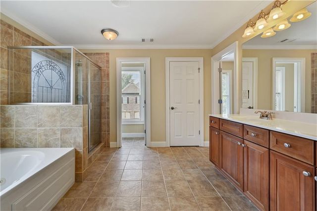 1413 Park Hollow Lane NE, Lawrenceville, GA 30043