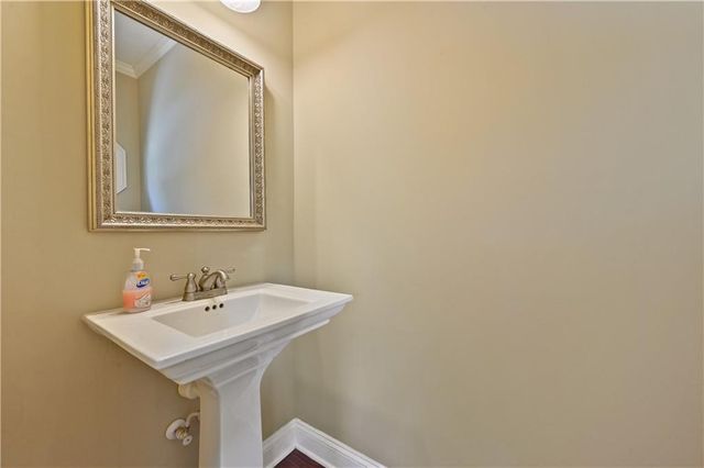 1413 Park Hollow Lane NE, Lawrenceville, GA 30043