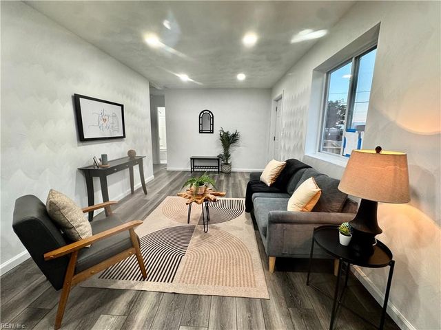 154 Frizzell AVE, Norfolk, VA 23502