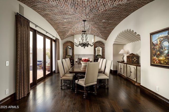 10999 E Whistling Wind Way, Scottsdale, AZ 85255