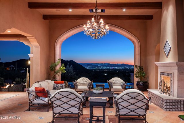 10999 E Whistling Wind Way, Scottsdale, AZ 85255