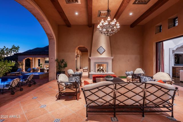 10999 E Whistling Wind Way, Scottsdale, AZ 85255