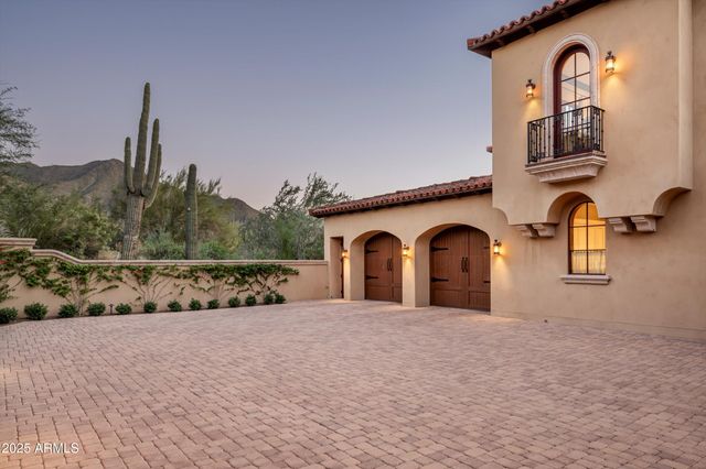 10999 E Whistling Wind Way, Scottsdale, AZ 85255