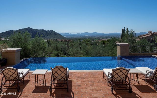 10999 E Whistling Wind Way, Scottsdale, AZ 85255